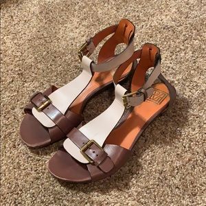 Pour La Victoire Lavender and Mauve Buckle Sandals